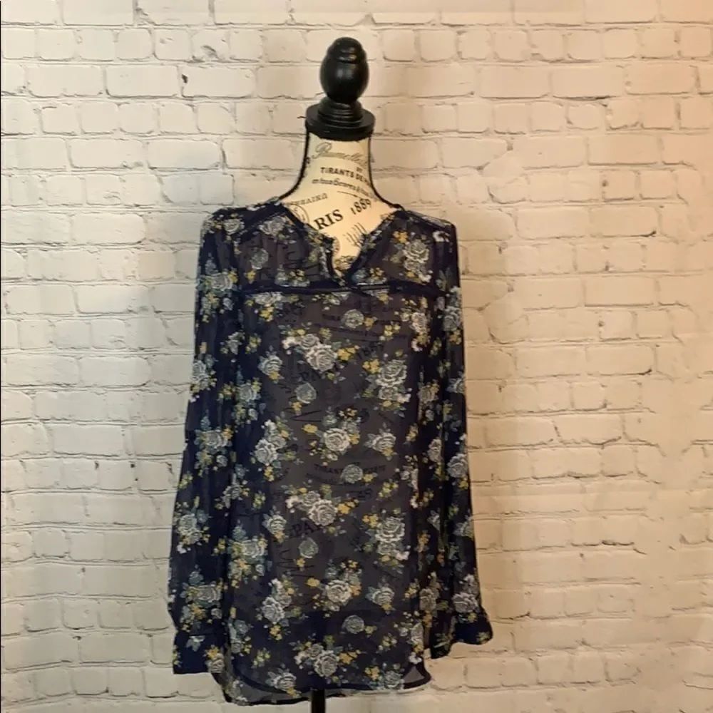Mossimo/ blouse / size Small